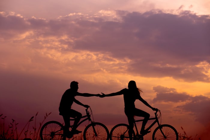 LONG-DISTANCE SUGAR MUMMY RELATIONSHIPS